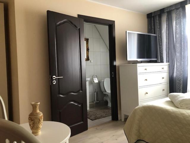 Columba Livia Guesthouse Palanga Buitenkant foto