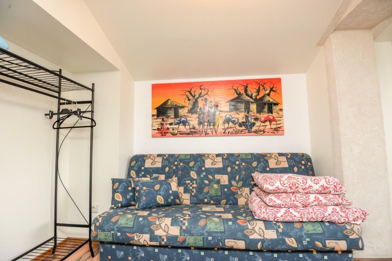 Columba Livia Guesthouse Palanga Buitenkant foto