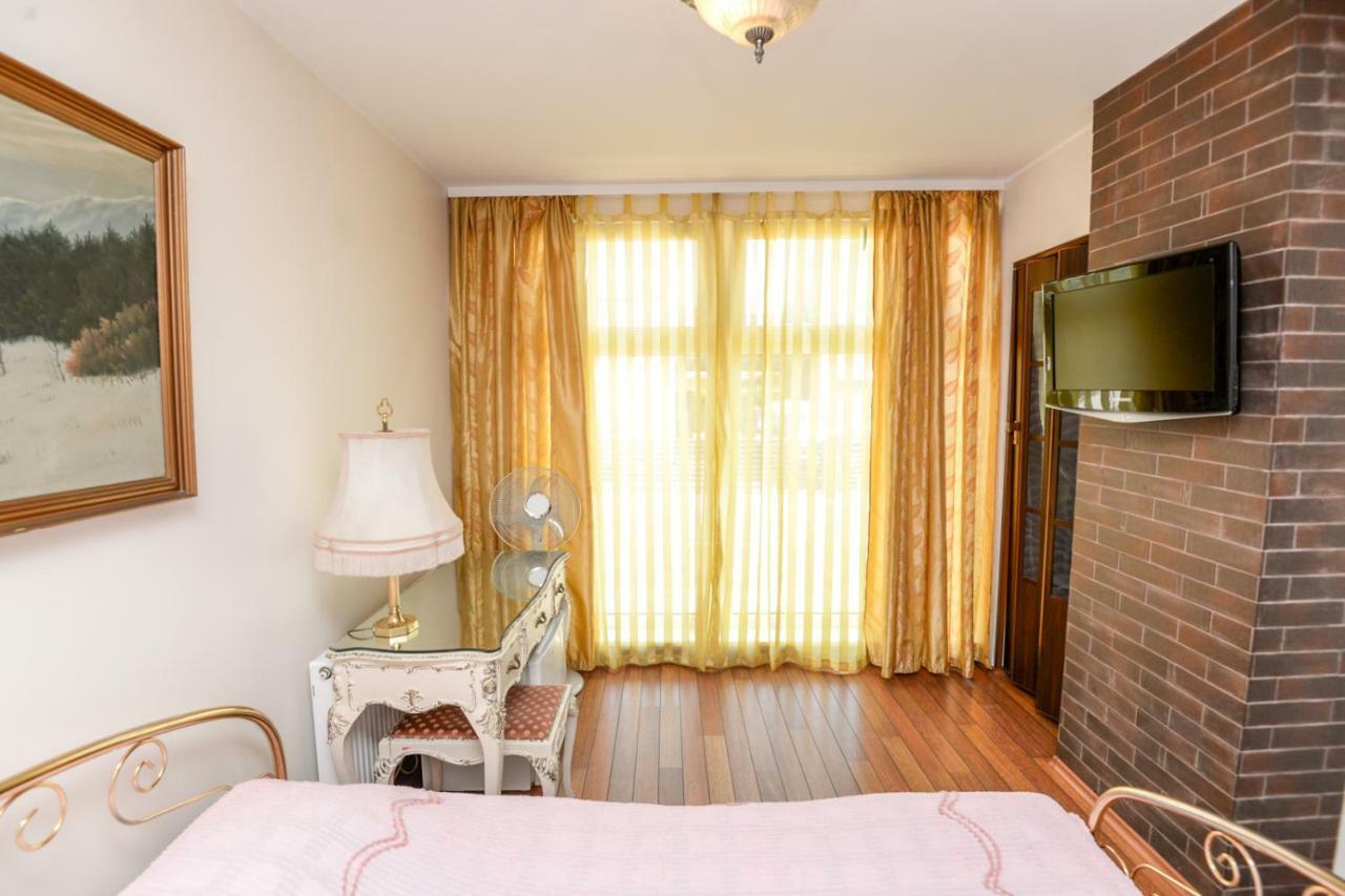 Columba Livia Guesthouse Palanga Buitenkant foto
