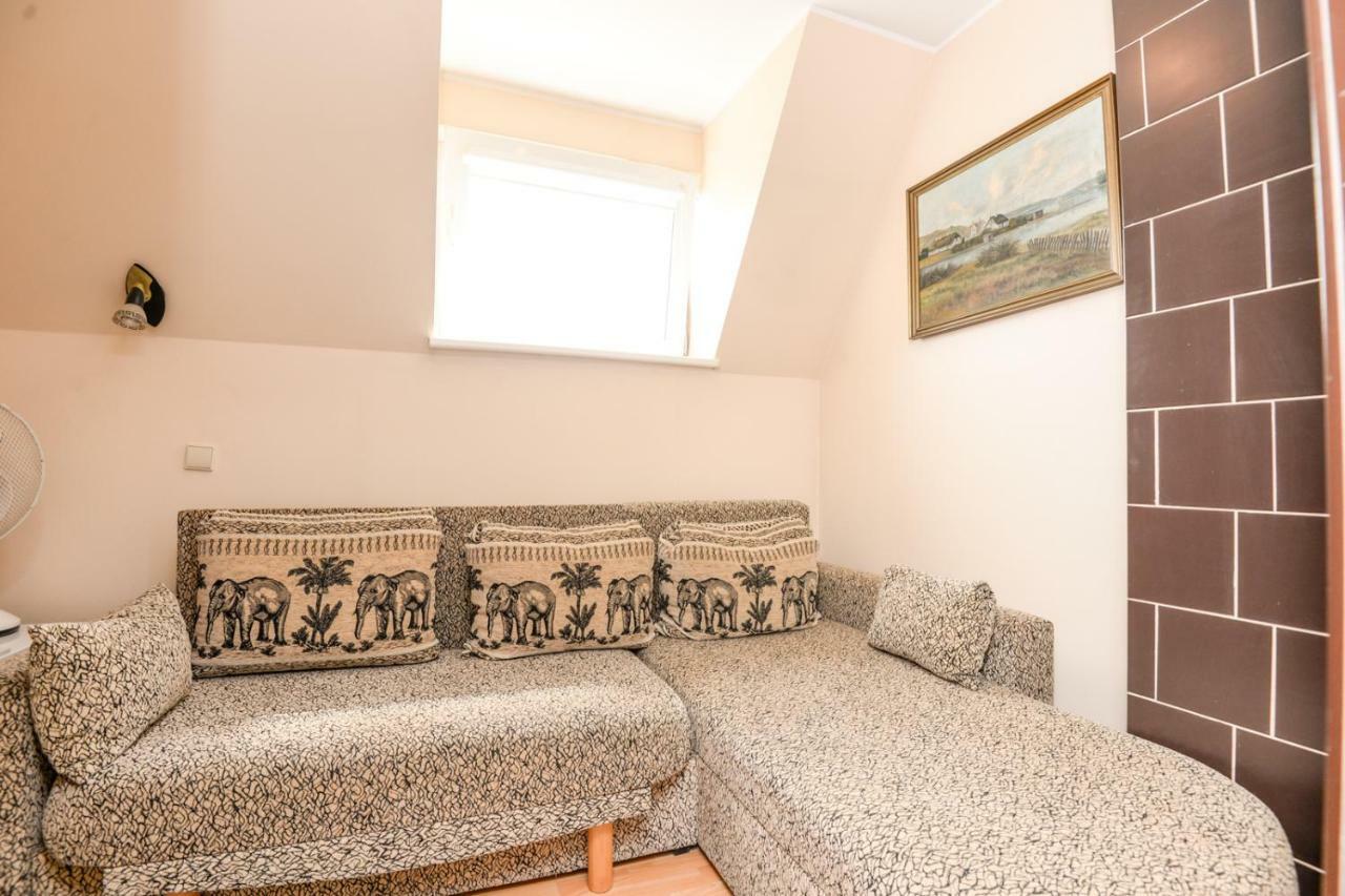 Columba Livia Guesthouse Palanga Buitenkant foto